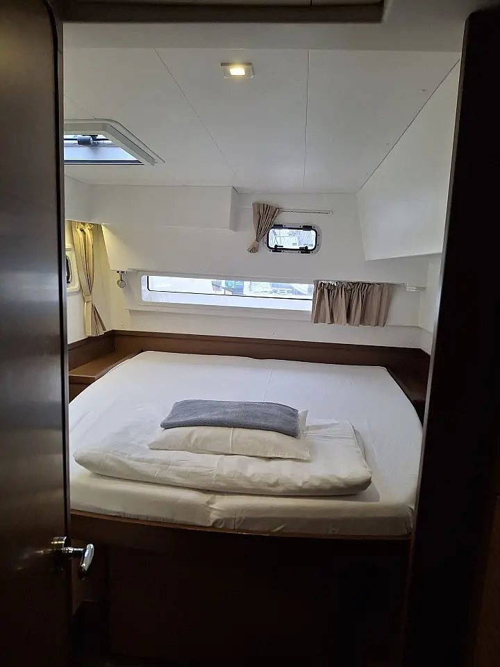 Lagoon 42 - 