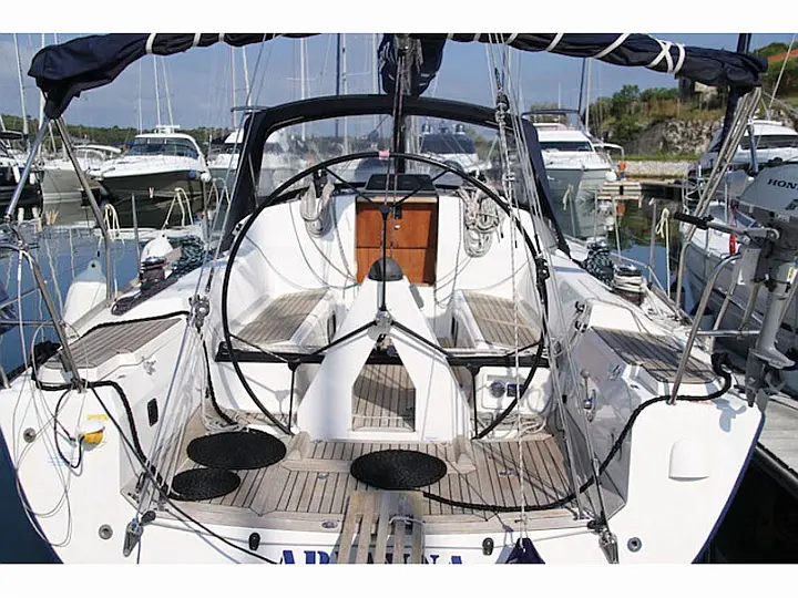 Elan 410 performance - exterior