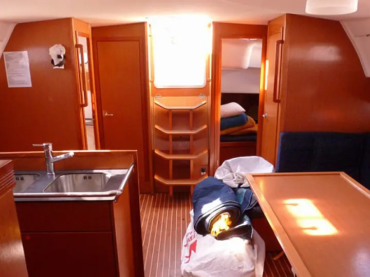 Bavaria 51 Cruiser - interior