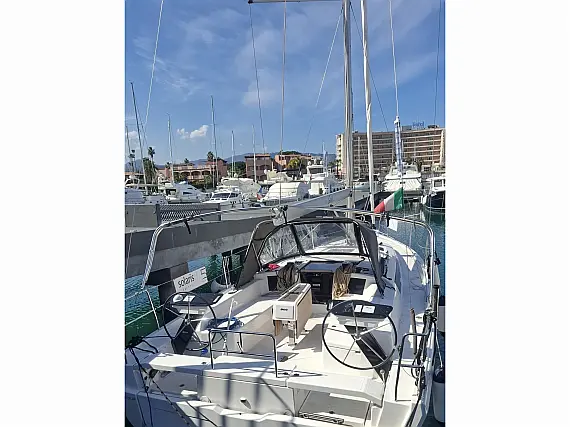 Dufour 37