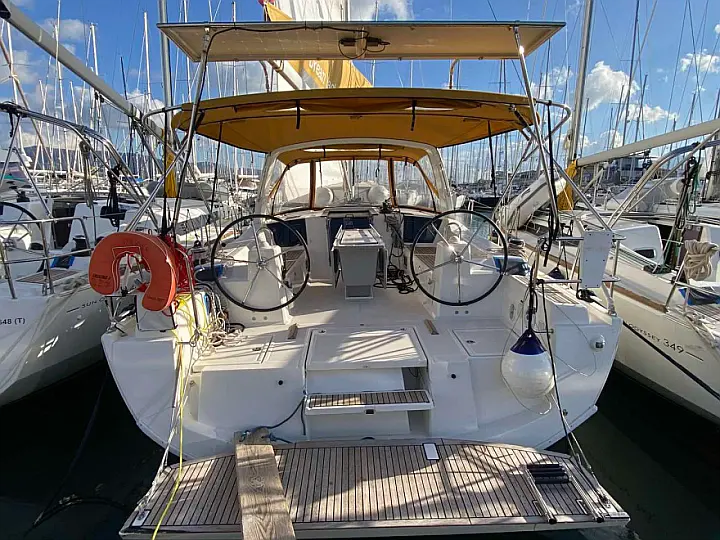 Oceanis 41.1 - External image