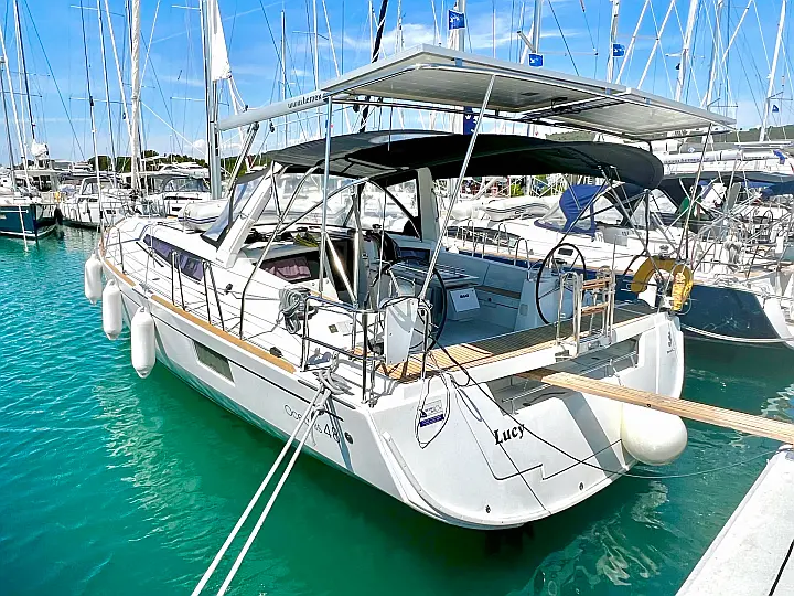 Oceanis 48 - External image