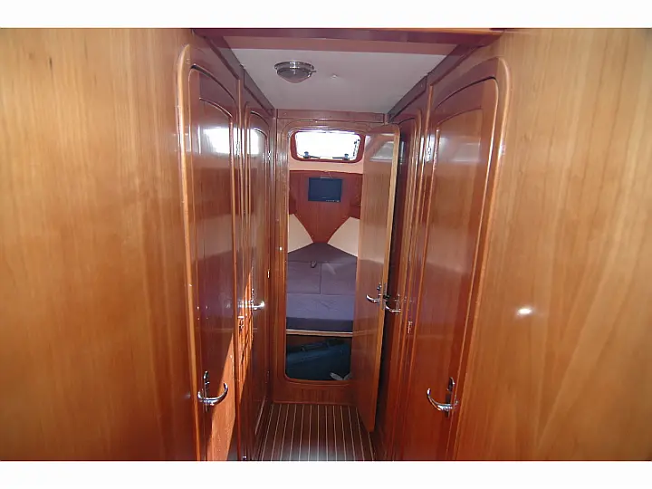 Adria 1002 - interior