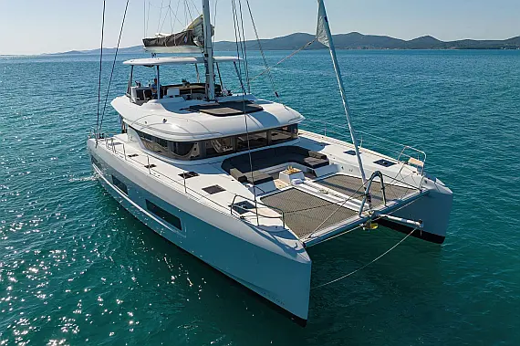 Lagoon 55