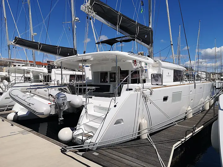 Lagoon 450 F - 