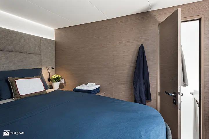 Aura 51 - 