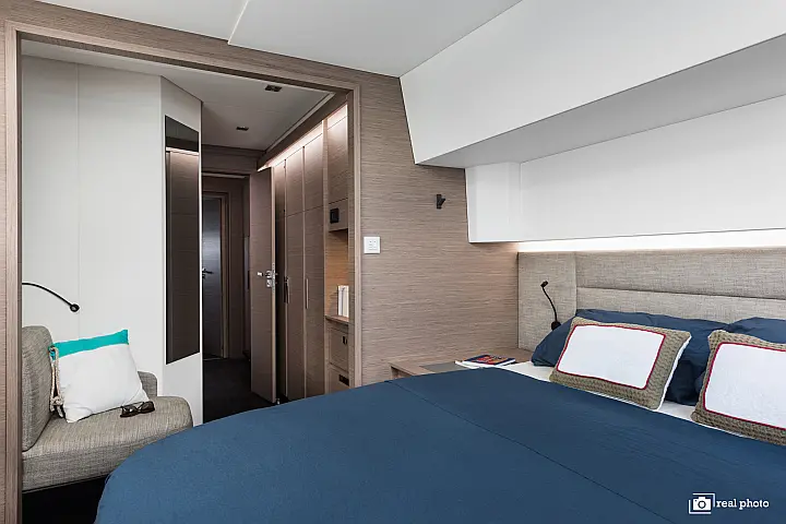 Aura 51 - 