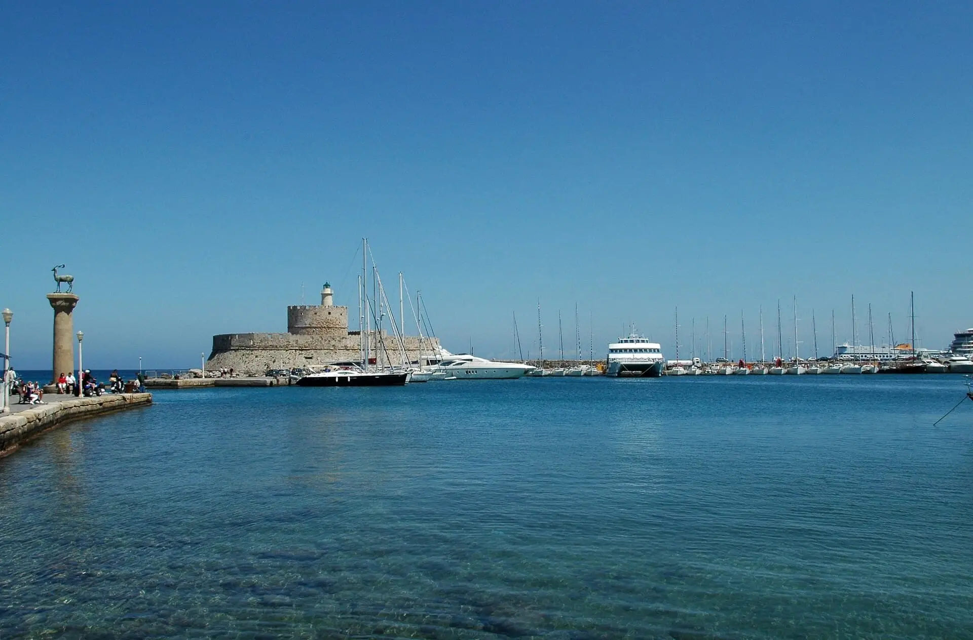 Rhodes/Mandraki Port